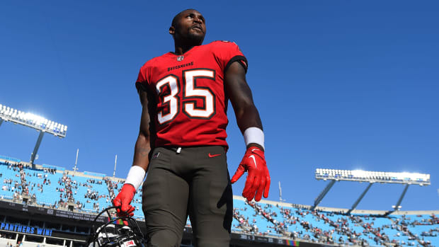 Tampa Bay Buccaneers cornerback Jamel Dean.